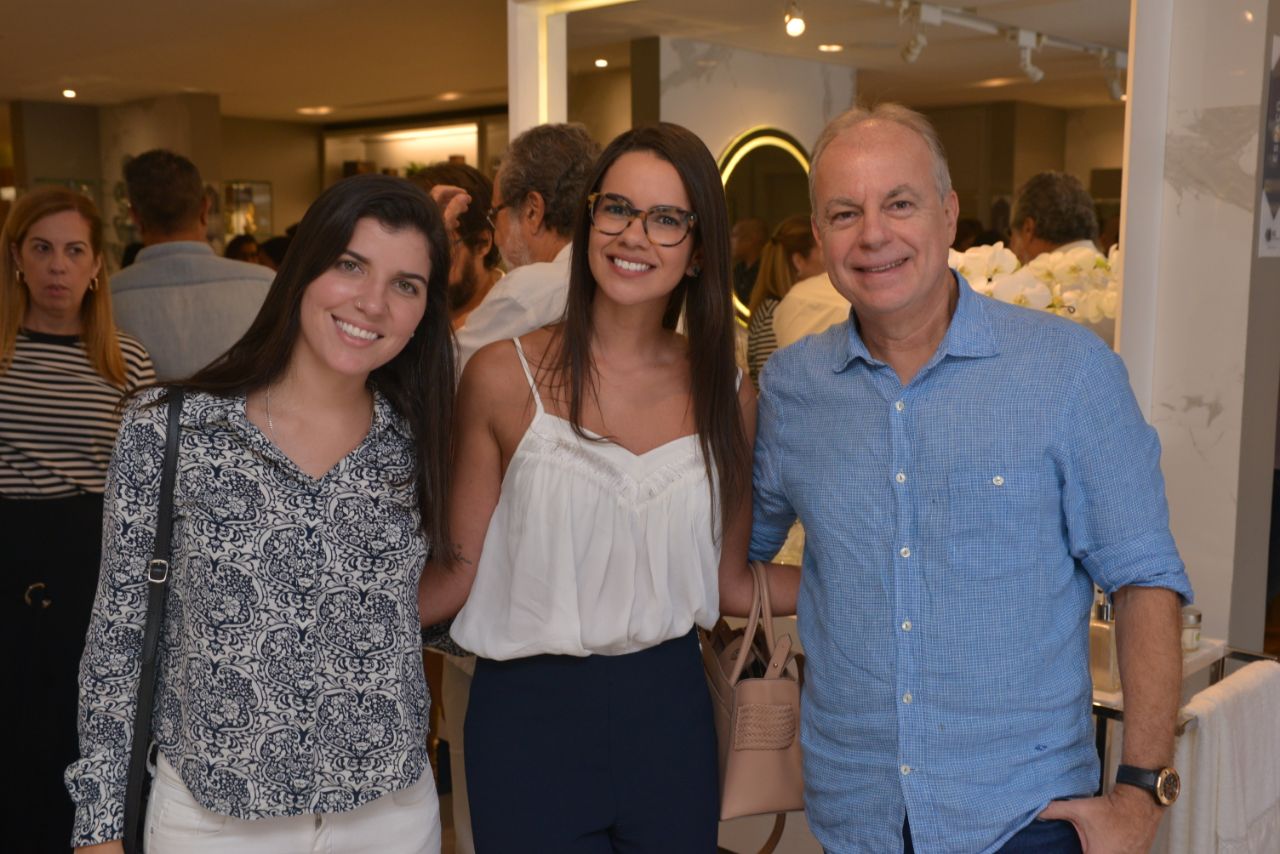  Renata Bandeira, Laís Barreto e Paulo Coelho         
